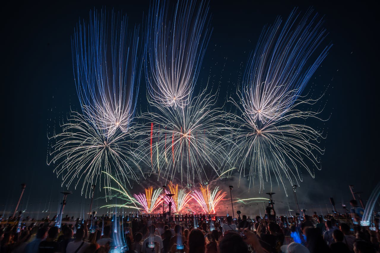  Trebuie să știți despre mașinile clasice dintr-un film retro?